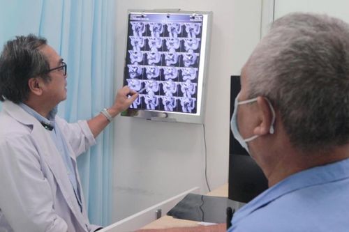 Người đàn ông phát hiện ung thư từ 1 dấu hiệu về đêm