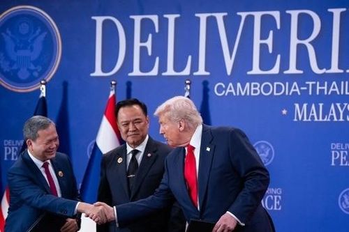 Mỹ dỡ bỏ hạn chế thương mại quốc phòng với Campuchia