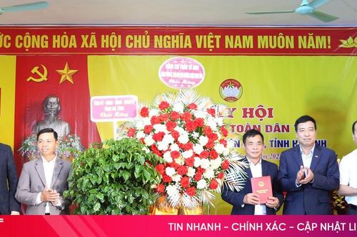 Lãnh đạo tỉnh chung vui Ngày hội Đại đoàn kết tại các địa phương