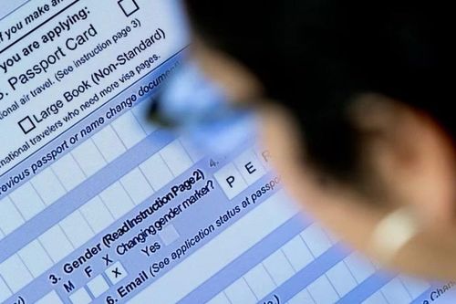 Tòa án Tối cao Mỹ ủng hộ quy định không ghi bản dạng giới trên hộ chiếu