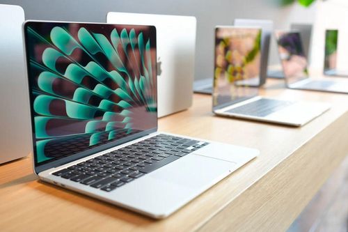 Những điều khó tin về MacBook giá rẻ