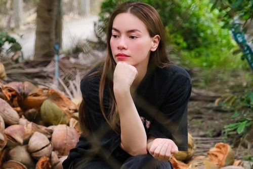 Hồ Ngọc Hà tiếp tục ủng hộ đồng bào miền Trung số tiền lớn, lời nhắn gây xúc động