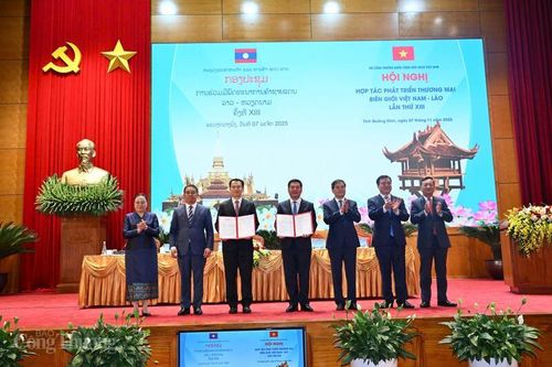 Lễ trao Biên bản ghi nhớ giữa Việt Nam - Lào
