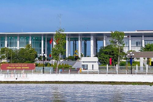 Cần Thơ: Kiến nghị Chính phủ cho phép đấu giá công khai các trụ sở, đất công dôi dư để bổ sung nguồn vốn