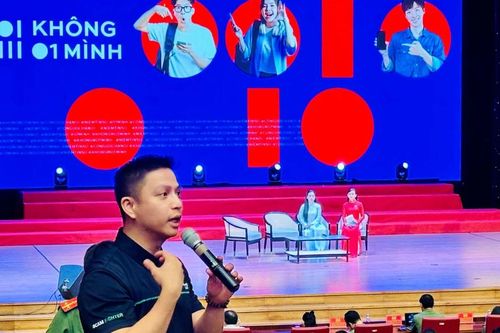 Lan tỏa chiến dịch 'Không một mình - Cùng nhau an toàn trực tuyến'