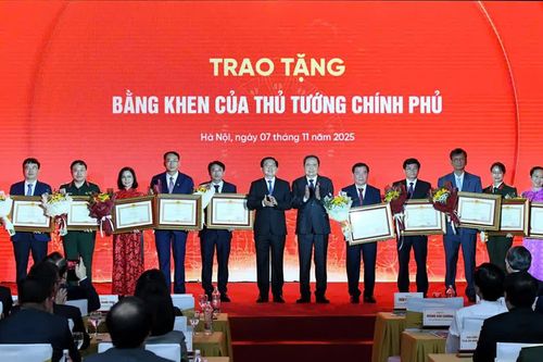 Toàn quốc hưởng ứng Ngày Pháp luật nước Cộng hòa Xã hội chủ nghĩa Việt Nam