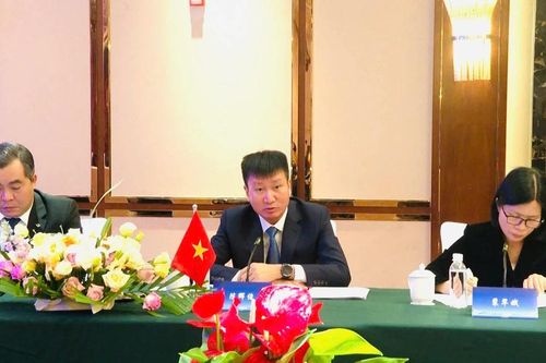 Hội đàm giữa Ủy ban nhân dân tỉnh Lào Cai và Chính quyền nhân dân Châu Văn Sơn