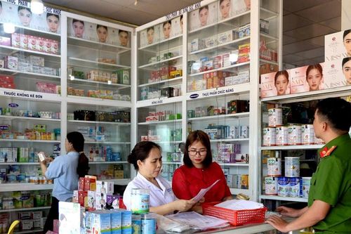 Tuy Đức siết chặt quản lý hoạt động hành nghề y, dược và dịch vụ tiêm chủng
