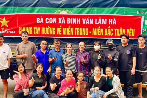 Những chuyến xe nghĩa tình của người dân Lâm Đồng hướng về đồng bào vùng lũ