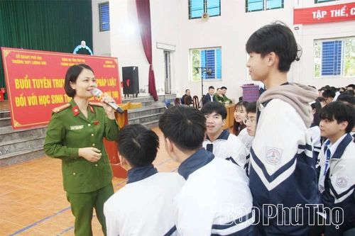 Tuyên truyền pháp luật, kỹ năng phòng chống tội phạm cho gần 3.000 học sinh