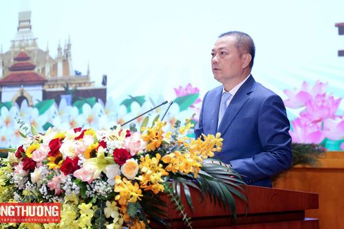 Nhiều kết quả quan trọng trong thương mại biên giới Việt Nam - Lào
