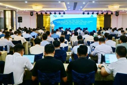 Petrolimex: Nâng cao kiến thức chuyển đổi nhiên liệu hóa thạch sang nhiên liệu xanh