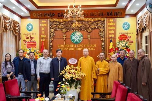 Lãnh đạo Bộ Công an và Công an TP.Hà Nội chúc mừng 44 năm ngày thành lập Giáo hội Phật giáo Việt Nam
