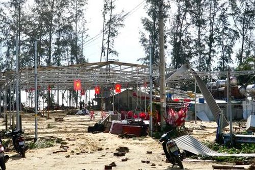 Làng chài Đề Gi tan hoang sau bão, ngư dân Gia Lai lặng người tìm lại nơi từng là tổ ấm