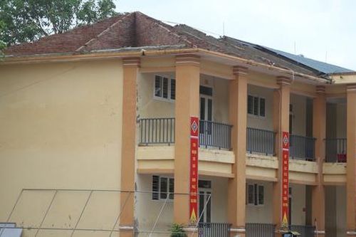 Sửa chữa trường học sau bão lũ ở Nghệ An gặp khó do thiếu kinh phí