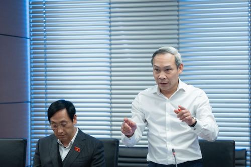 Đại biểu Quốc hội băn khoăn về loạt dự án phải 'đắp chiếu' chờ quy hoạch điều chỉnh