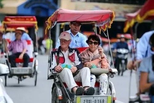 Việt Nam đón gần 17,2 triệu lượt khách quốc tế