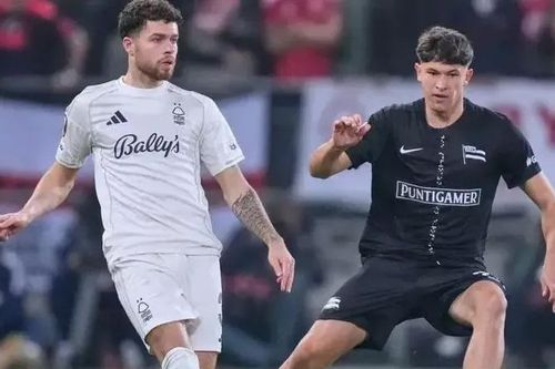 Nottingham Forest chia điểm trên đất Áo