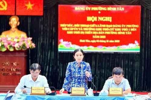 Đảng ủy phường Bình Tân tiếp xúc, đối thoại với cấp ủy và trưởng khu phố