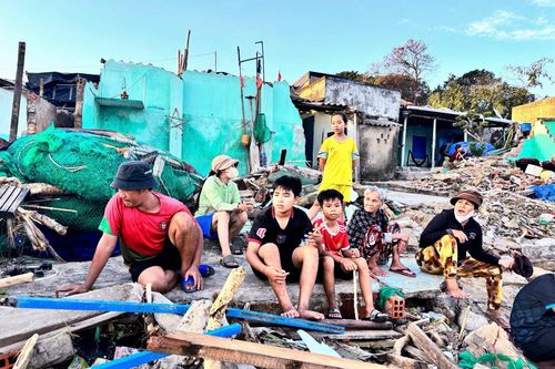 Bão Kalmaegi 'nuốt' làng ven biển Gia Lai: Sau một đêm, không còn nhà để về