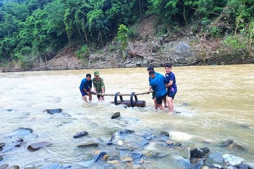 Nghệ An: Hủy nổ an toàn quả bom 250kg phát hiện dưới lòng sông Nậm Mô