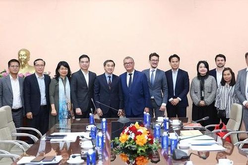 Thứ trưởng Trần Văn Thuấn làm việc với đoàn công tác Bộ Châu Âu và Ngoại giao Pháp