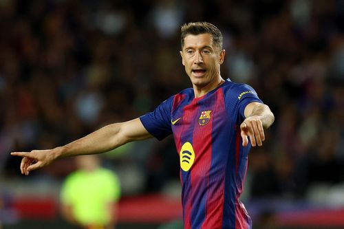Lewandowski quyết ở lại Barcelona