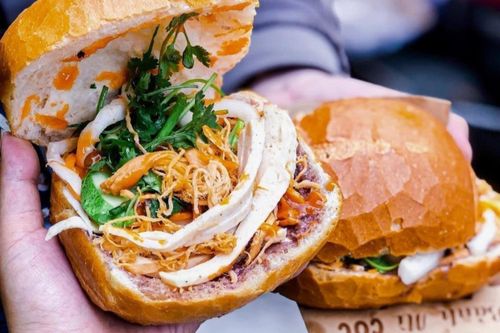 Tiệm bánh mì TP.HCM đắt khách ra sao trước khi khiến 80 người ngộ độc?
