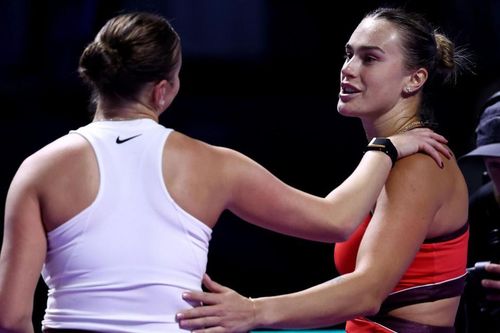 Tay vợt nữ vừa thách đấu cựu á quân Wimbledon đơn nam lọt vào chung kết WTA Finals