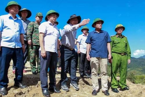 Bí thư Tỉnh ủy Quảng Ngãi kiểm tra, chỉ đạo khắc phục hậu quả bão lũ