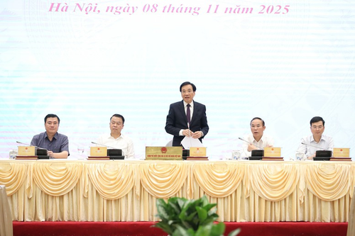 Họp báo Chính phủ: Dự báo Việt Nam thuộc nhóm nước tăng trưởng cao hàng đầu khu vực và thế giới trong năm 2025