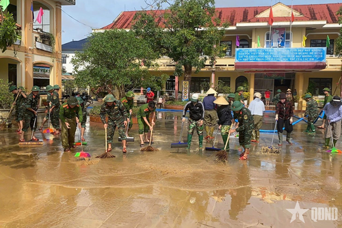 Quảng Trị: Hơn 200 cán bộ, chiến sĩ tham gia khắc phục hậu mưa lũ