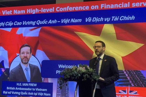 Thúc đẩy quan hệ hợp tác Việt Nam-Anh trong phát triển dịch vụ tài chính hiện đại