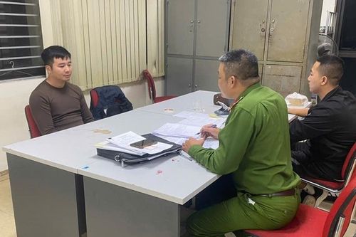Vận động đối tượng truy nã trong đường dây ma túy xuyên quốc gia ra đầu thú sau 13 năm