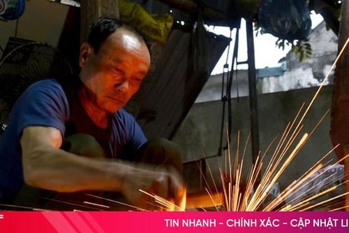 Trải nghiệm mùa đông bên lò rèn trăm năm tuổi