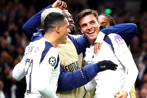 Tottenham - MU: Vượt khó ở Bắc London