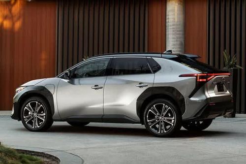 SUV Toyota công suất 343 mã lực, giá hơn 1,2 tỷ đồng