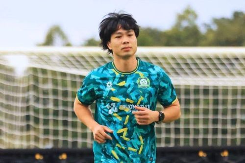 Công Phượng lại 'mất tích'