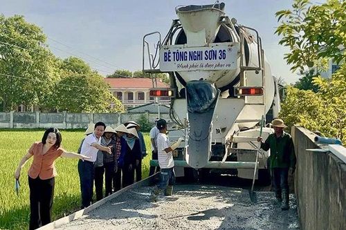 Đoàn kết, gắn bó cộng đồng để kiên cố hóa hạ tầng giao thông
