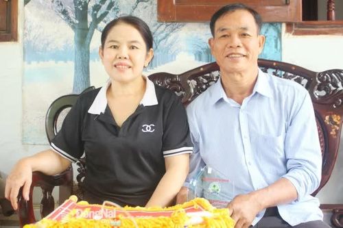 'Tư làm mướn' thành tỷ phú sầu riêng