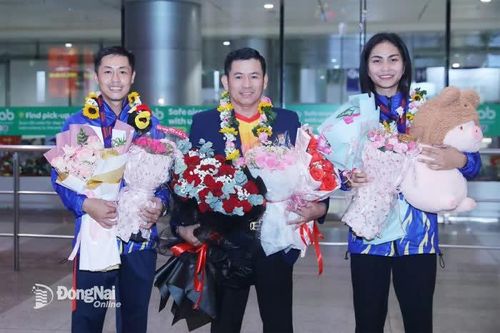 Đón, chúc mừng hai vận động viên Vovinam Đồng Nai đoạt huy chương vàng Giải vô địch thế giới 2025