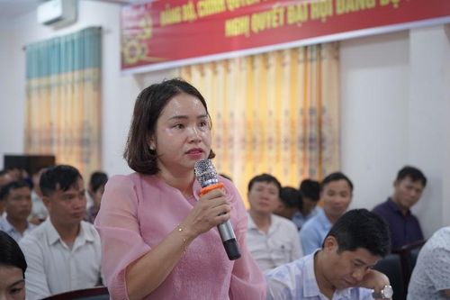 Theo chân đại biểu - 'Nghe dân nói, hiểu dân cần'