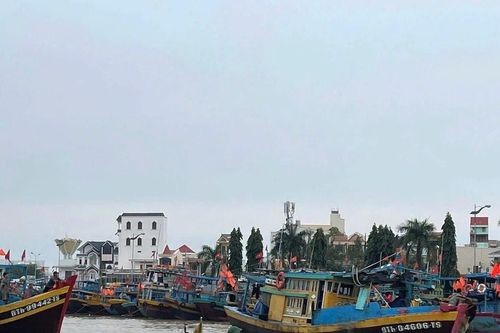 BĐBP Lâm Đồng kịp thời hỗ trợ người dân khắc phục hậu quả bão số 13