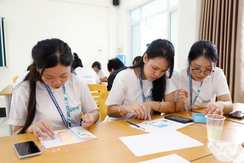 40 đội tranh tài tại Cuộc thi Hóa sinh Y học Quốc tế 2025
