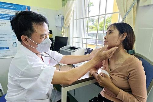 Chăm sóc sức khỏe cho người dân vùng cao