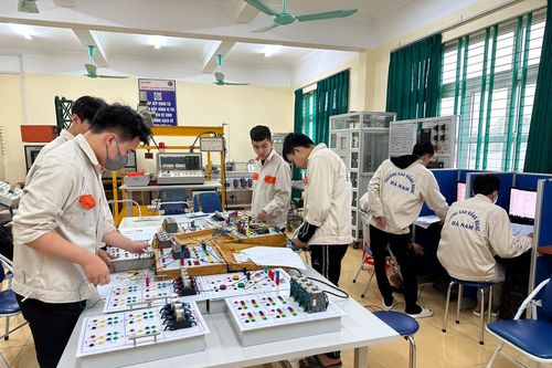 Nguồn nhân lực - Lợi thế cạnh tranh cho phát triển khu cụm công nghiệp tỉnh Ninh Bình