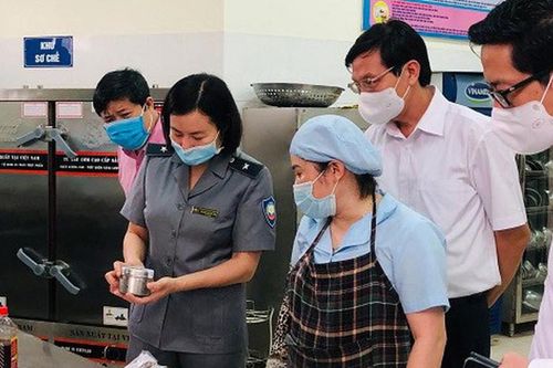 Bộ Y tế yêu cầu tăng cường công tác hậu kiểm, đấu tranh chống hàng giả, hàng kém chất lượng