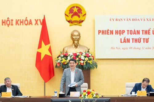 Ủy ban Văn hóa và Xã hội họp phiên toàn thể lần thứ tư
