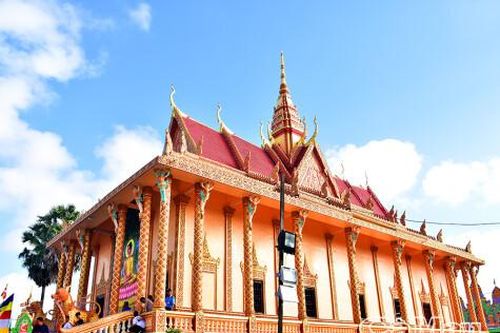 Chùa Xiêm Cán - điểm du lịch đậm sắc màu Khmer
