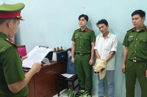 Bắt cán bộ văn phòng đất đai gây thiệt hại hơn 1,64 tỷ đồng